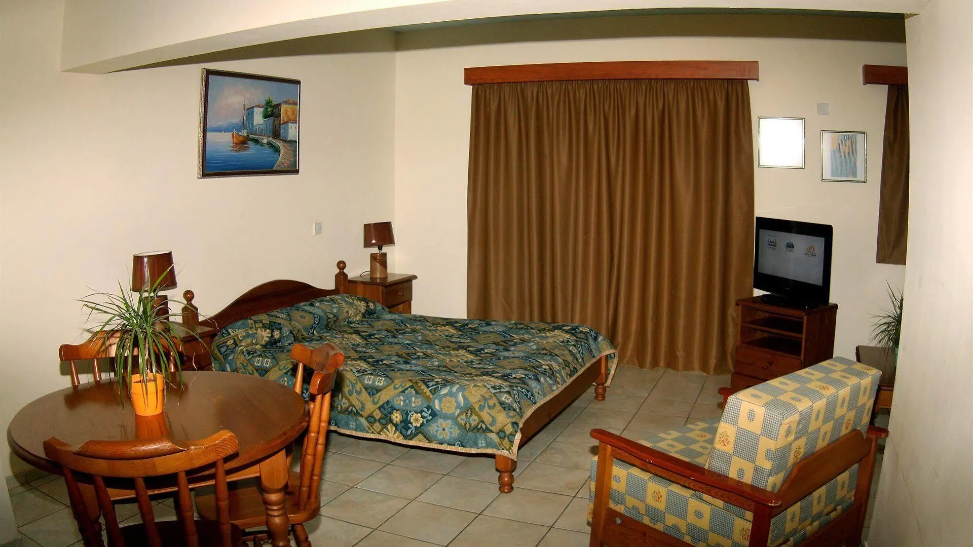לרנקה Palm Sea Beach Hotel Apartments 5*,  קפריסין